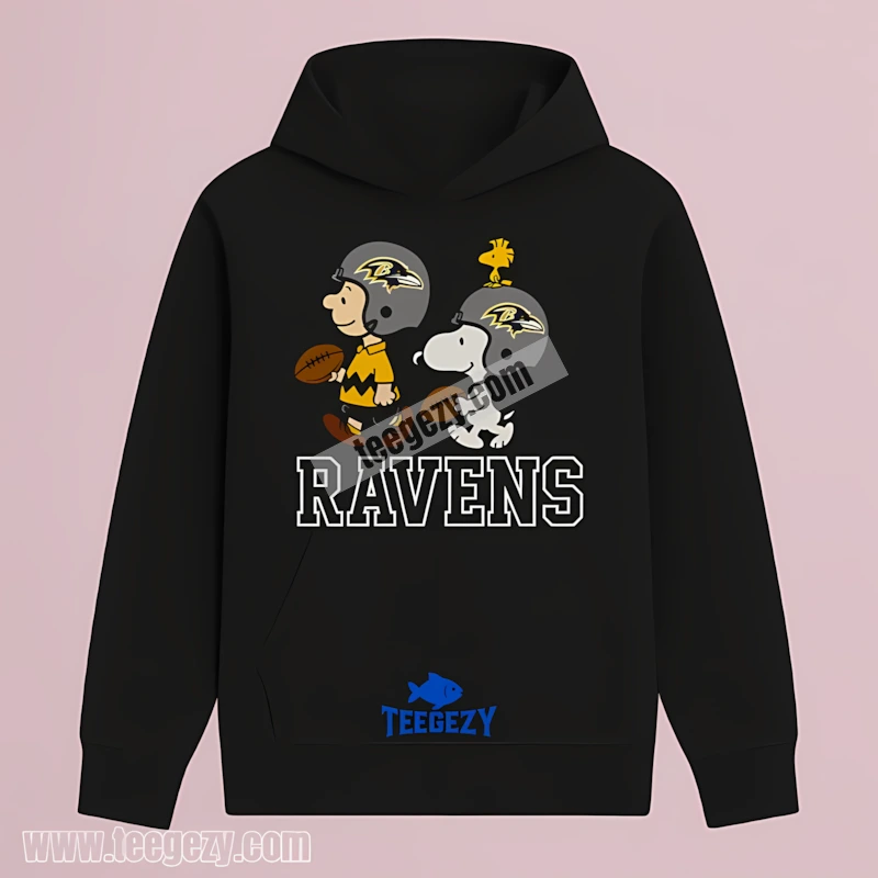 Baltimore Ravens Charlie Brown And Snoopy Play Together Sports Hoodie Baltimore Ravens Charlie Brown And Snoopy Play Together Sports Hoodie