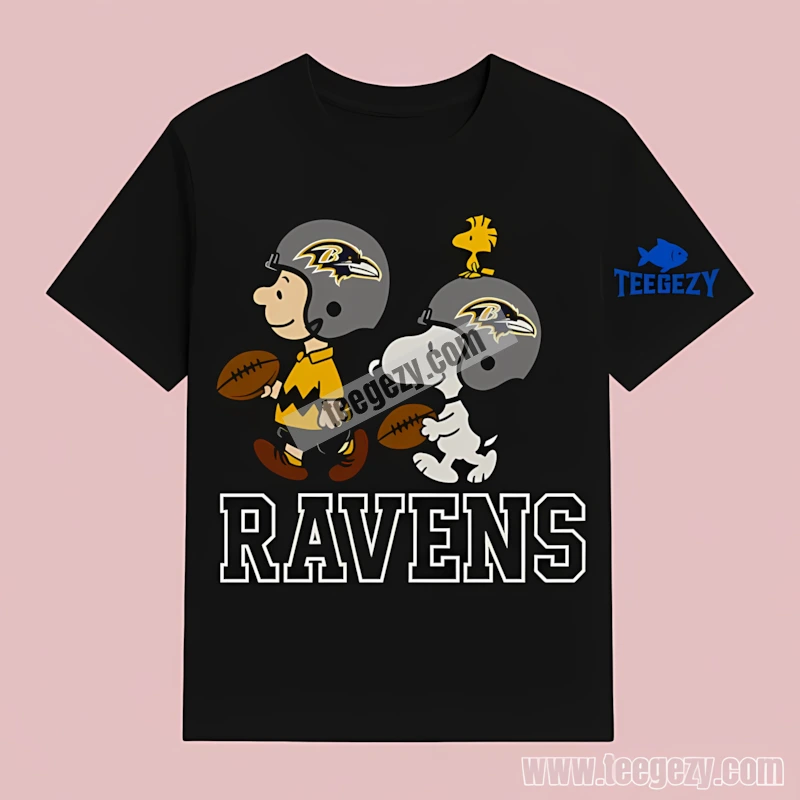 Baltimore Ravens Charlie Brown And Snoopy Play Together Sports T-Shirt Baltimore Ravens Charlie Brown And Snoopy Play Together Sports T-Shirt