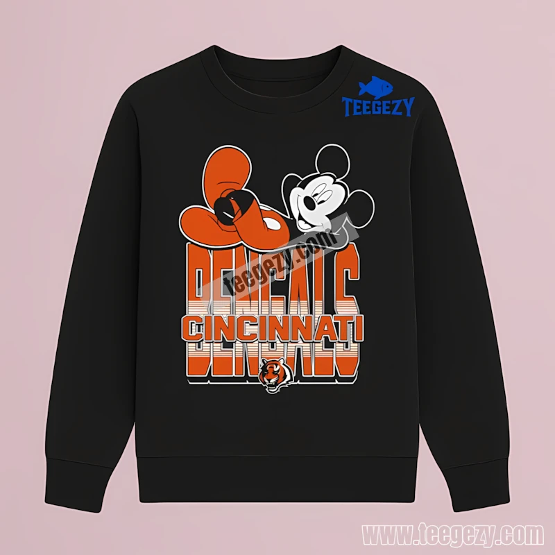 Cincinnati Bengals Vs Mickey Mouse Relax Vintage Long Sleeve Cincinnati Bengals Vs Mickey Mouse Relax Vintage Long Sleeve