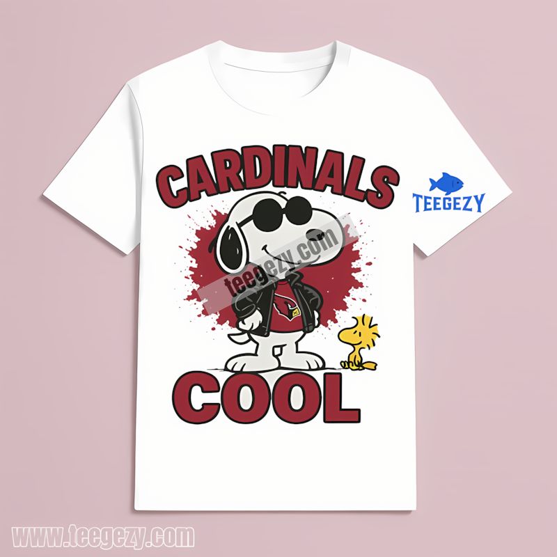 Arizona Cardinals Snoopy Cool Vintage T-Shirt Arizona Cardinals Snoopy Cool Vintage T-Shirt