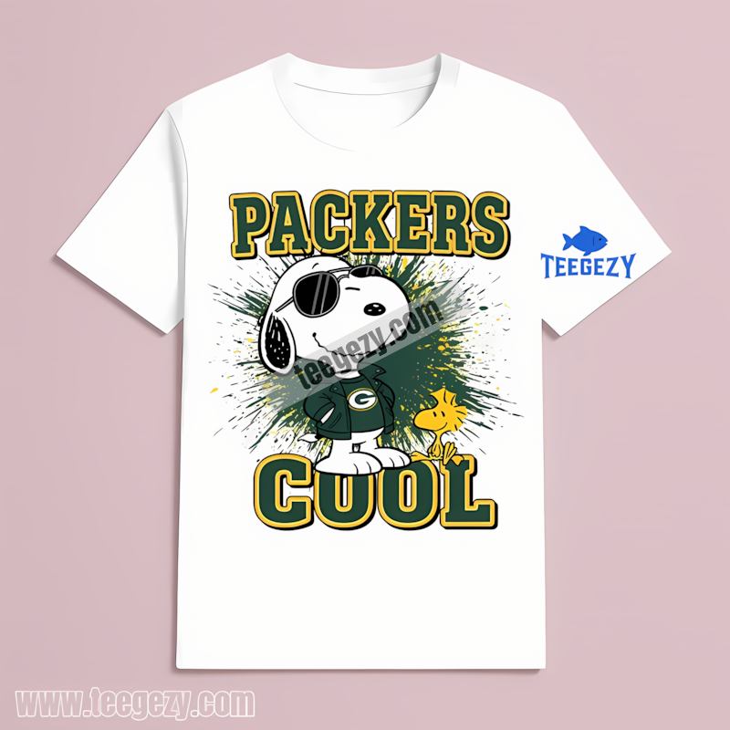 Green Bay Packers Snoopy Cool T-Shirt Sports Style Green Bay Packers Snoopy Cool T-Shirt Sports Style