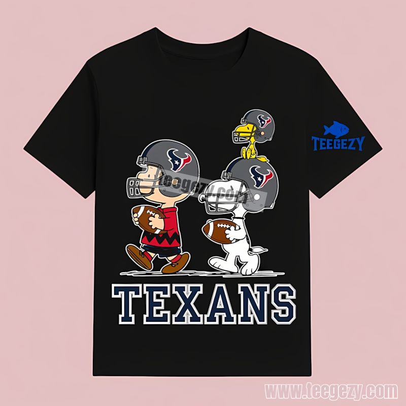 Houston Texans Charlie Brown Snoopy Play Classic T-Shirt Houston Texans Charlie Brown Snoopy Play Classic T-Shirt
