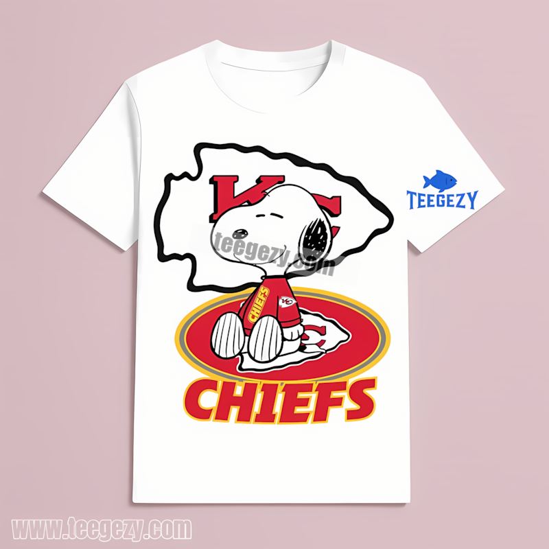 Kansas City Chiefs Snoopy Arm Tattoo Vintage T-Shirt Kansas City Chiefs Snoopy Arm Tattoo Vintage T-Shirt
