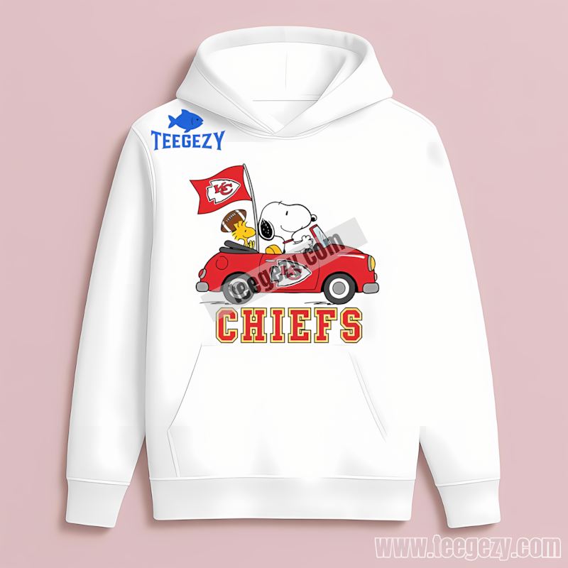 Kansas City Chiefs Snoopy Driving Retro Car Hoodie Kansas City Chiefs Snoopy Driving Retro Car Hoodie