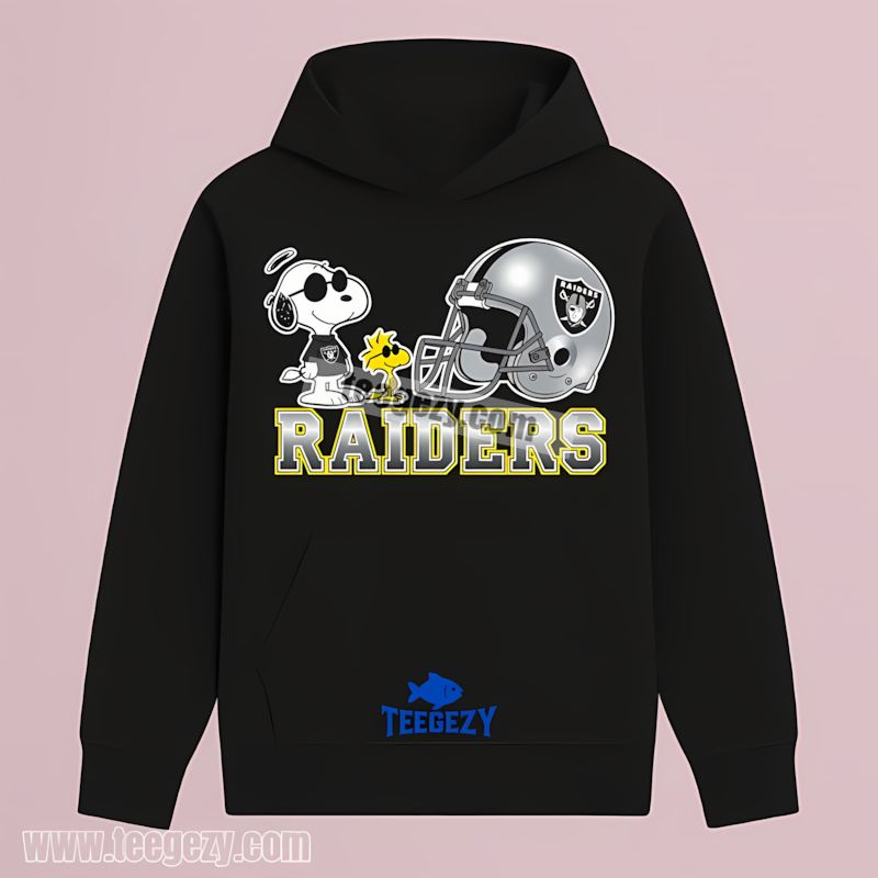 Las Vegas Raiders Helmet Vs Snoopy And Woodstock Regular Hoodie Las Vegas Raiders Helmet Vs Snoopy And Woodstock Regular Hoodie