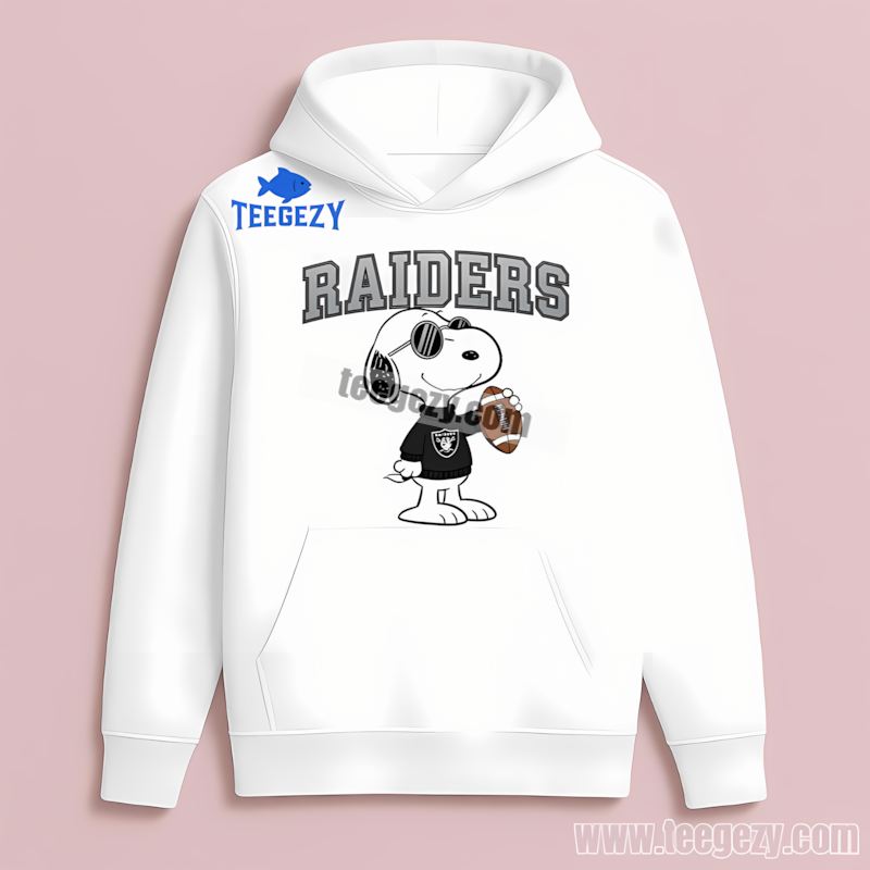 Las Vegas Raiders Vs Cool Snoopy Trendy Hoodie Las Vegas Raiders Vs Cool Snoopy Trendy Hoodie