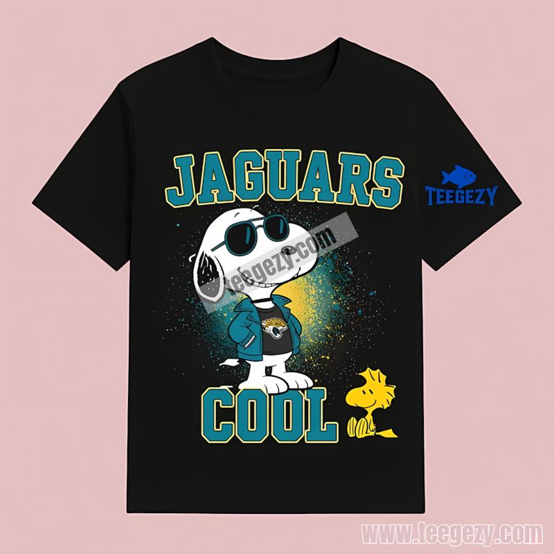 Snoopy Looking Cool In Jacksonville Jaguars Cotton T-Shirt Snoopy Looking Cool In Jacksonville Jaguars Cotton T-Shirt