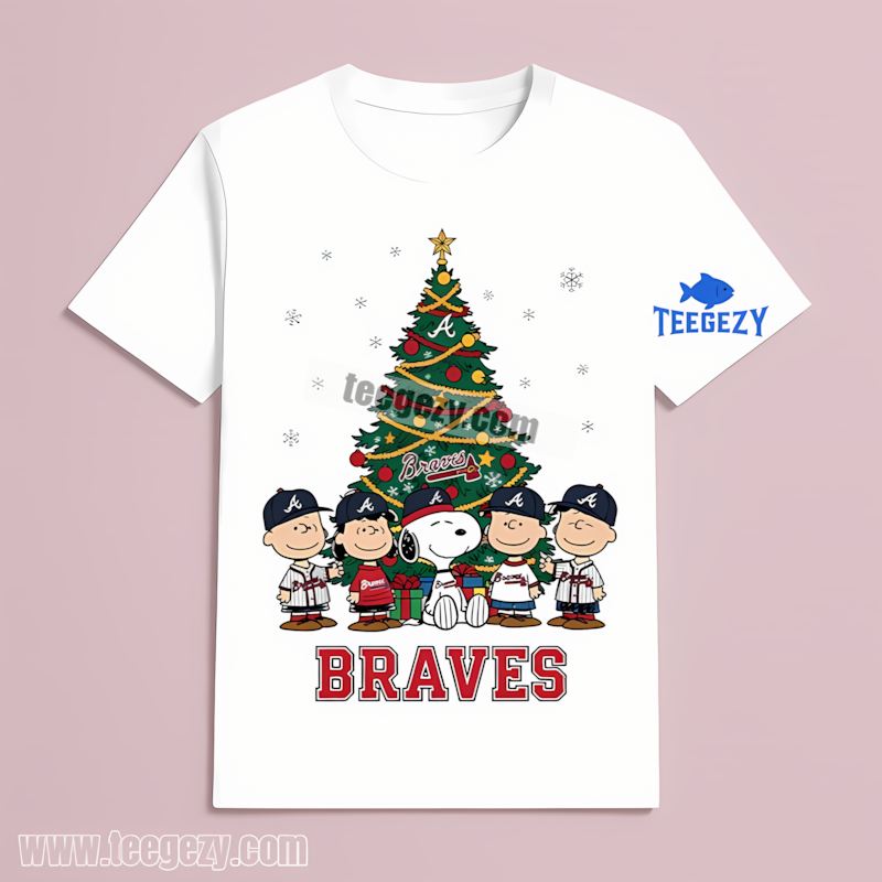 Atlanta Braves Peanuts Christmas Holiday Trendy T-Shirt Atlanta Braves Peanuts Christmas Holiday Trendy T-Shirt