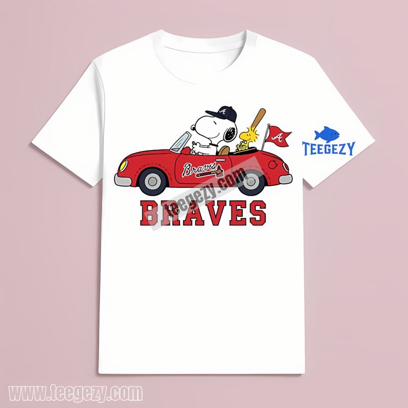 Atlanta Braves Snoopy Driving Car Sports T-Shirt Atlanta Braves Snoopy Driving Car Sports T-Shirt