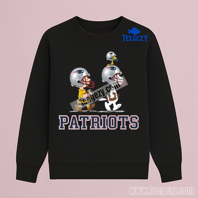 Charlie Brown And Snoopy New England Patriots Play Statement Long Sleeve Charlie Brown And Snoopy New England Patriots Play Statement Long Sleeve