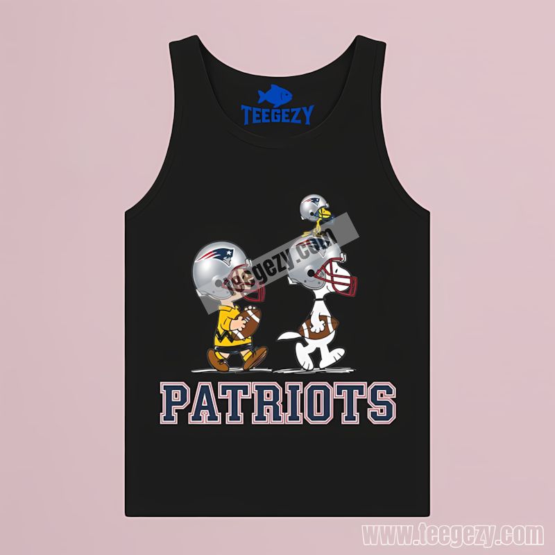 Charlie Brown And Snoopy New England Patriots Play Statement Tanktop Charlie Brown And Snoopy New England Patriots Play Statement Tanktop