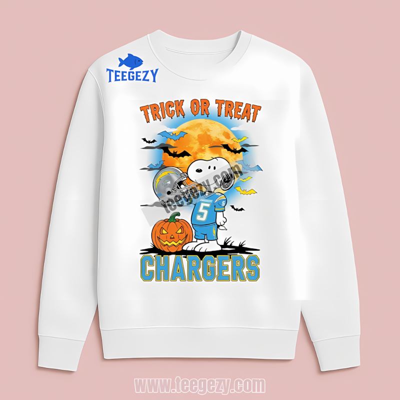 Halloween Snoopy Trick Or Treat Los Angeles Chargers Retro Long Sleeve Halloween Snoopy Trick Or Treat Los Angeles Chargers Retro Long Sleeve