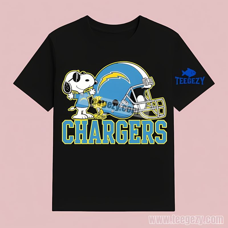 Helmet Vs Snoopy And Woodstock Los Angeles Chargers Cotton T-Shirt Helmet Vs Snoopy And Woodstock Los Angeles Chargers Cotton T-Shirt