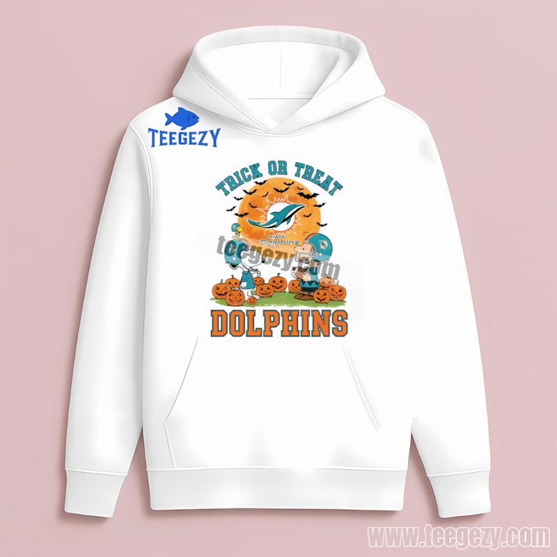Miami Dolphins Halloween Trick Or Treat Charlie Brown Hoodie Miami Dolphins Halloween Trick Or Treat Charlie Brown Hoodie