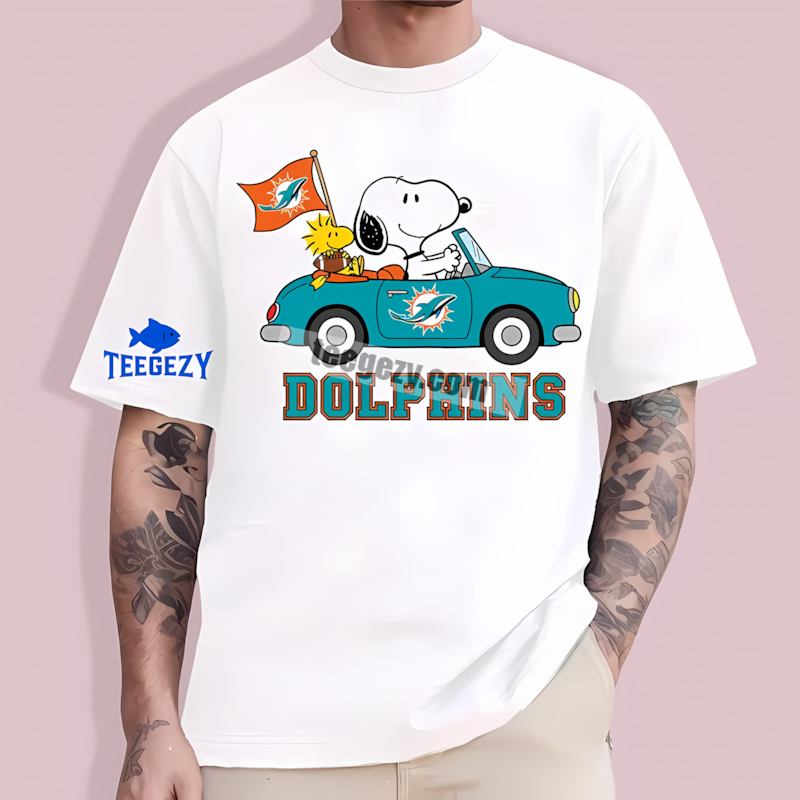 Miami Dolphins Snoopy Driving Car Graphic T-Shirt Miami Dolphins Snoopy Driving Car Graphic T-Shirt