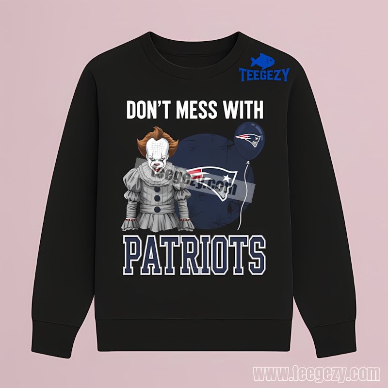 Pennywise Halloween Horror New England Patriots Cool Long Sleeve Pennywise Halloween Horror New England Patriots Cool Long Sleeve