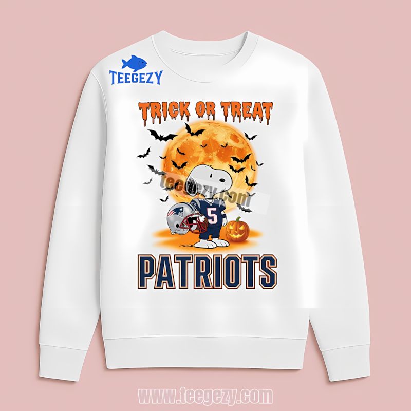 Snoopy Trick Or Treat Halloween New England Patriots Short Sleeve Long Sleeve Snoopy Trick Or Treat Halloween New England Patriots Short Sleeve Long Sleeve