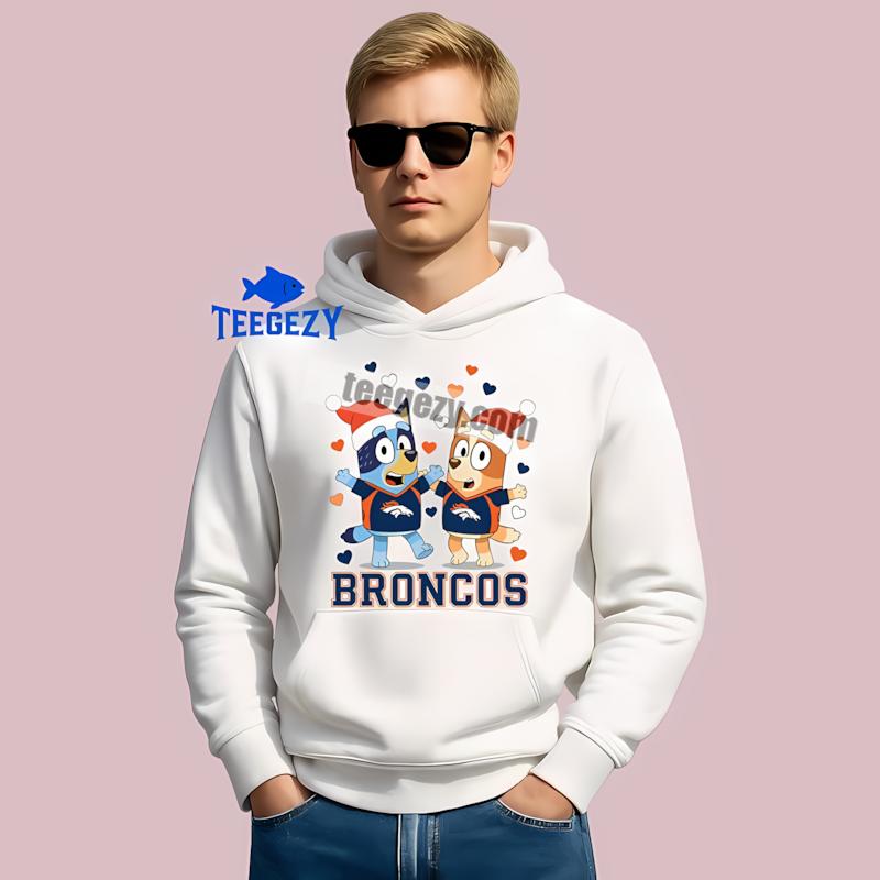 Denver Broncos Bluey And Bingo Christmas Dancing Custom Hoodie Denver Broncos Bluey And Bingo Christmas Dancing Custom Hoodie