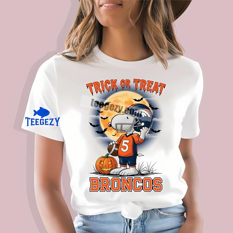 Denver Broncos Halloween Snoopy Trick Or Treat Statement T-Shirt Denver Broncos Halloween Snoopy Trick Or Treat Statement T-Shirt