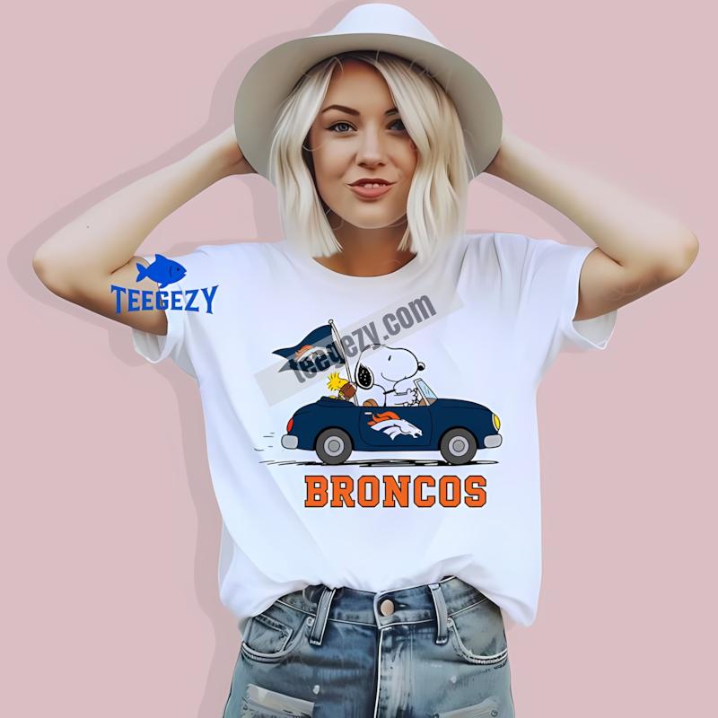 Denver Broncos Snoopy Driving Car Statement T-Shirt Denver Broncos Snoopy Driving Car Statement T-Shirt