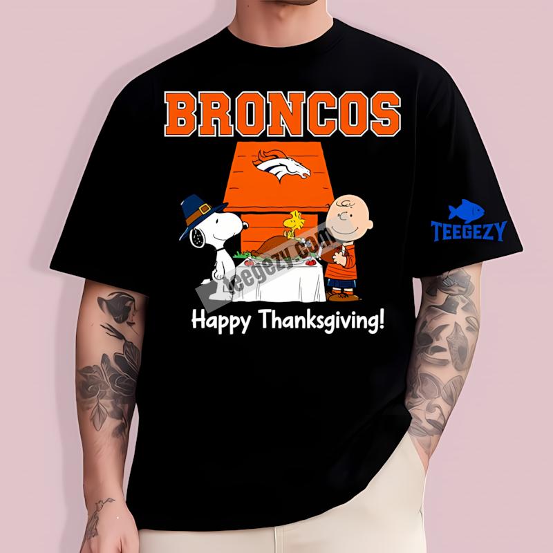 Denver Broncos Snoopy Thanksgiving Graphic T-Shirt Denver Broncos Snoopy Thanksgiving Graphic T-Shirt