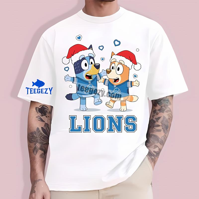 Detroit Lions Bluey And Bingo Christmas Dancing Funny T-Shirt Detroit Lions Bluey And Bingo Christmas Dancing Funny T-Shirt