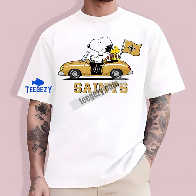 New Orleans Saints Snoopy Driving Car Mens Fan T-Shirt New Orleans Saints Snoopy Driving Car Mens Fan T-Shirt