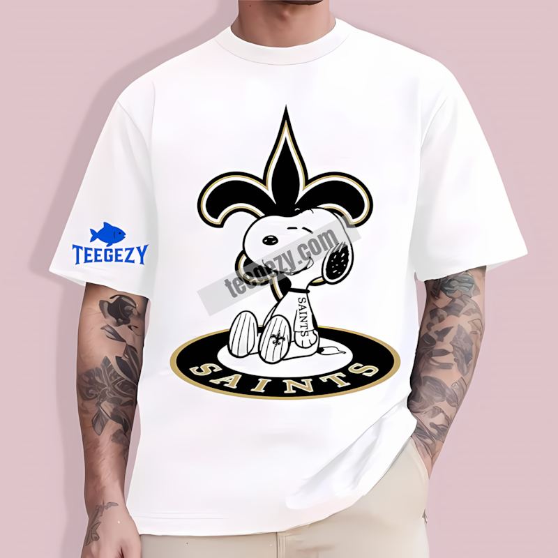 New Orleans Saints Snoopy Tattoo Logo Funny Fan T-Shirt New Orleans Saints Snoopy Tattoo Logo Funny Fan T-Shirt