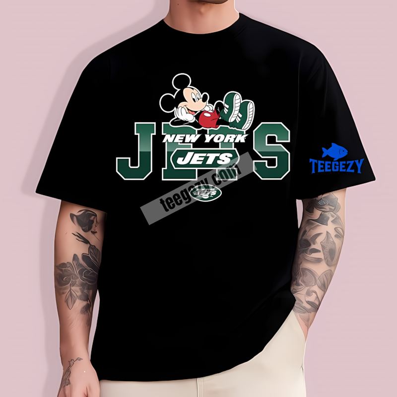 New York Jets Mickey Mouse Relaxed Fit Color T-Shirt New York Jets Mickey Mouse Relaxed Fit Color T-Shirt