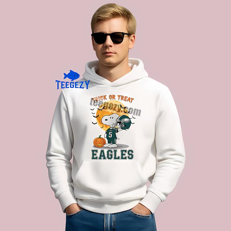 Philadelphia Eagles Halloween Snoopy Trick Or Treat Hoodie Philadelphia Eagles Halloween Snoopy Trick Or Treat Hoodie