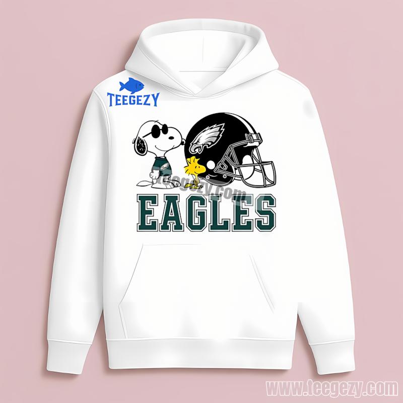 Philadelphia Eagles Helmet Vs Snoopy And Woodstock Hoodie Philadelphia Eagles Helmet Vs Snoopy And Woodstock Hoodie