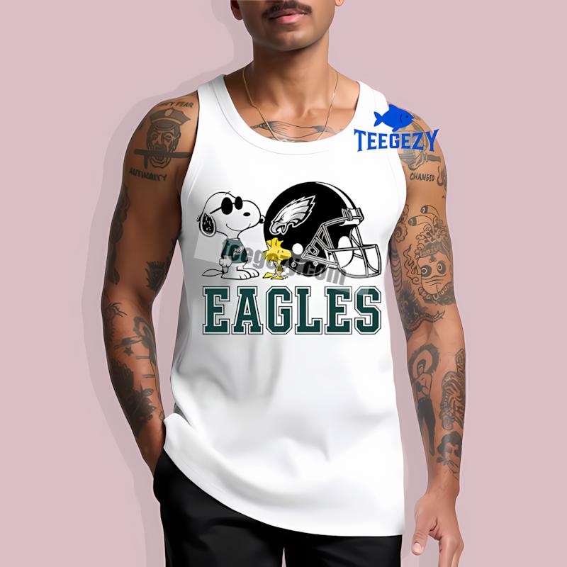 Philadelphia Eagles Helmet Vs Snoopy And Woodstock Tanktop Philadelphia Eagles Helmet Vs Snoopy And Woodstock Tanktop