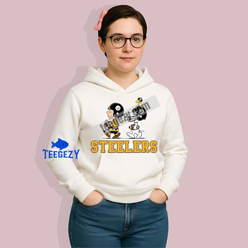 Pittsburgh SHoodielers Charlie Brown Snoopy Football Graphic Shirt Pittsburgh SHoodielers Charlie Brown Snoopy Football Graphic Shirt