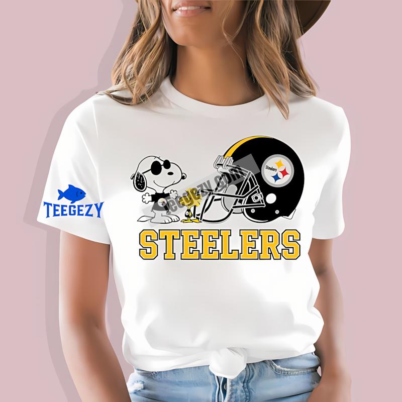 Pittsburgh ST-Shirtlers Helmet Vs Snoopy Woodstock Trendy Shirt Pittsburgh ST-Shirtlers Helmet Vs Snoopy Woodstock Trendy Shirt