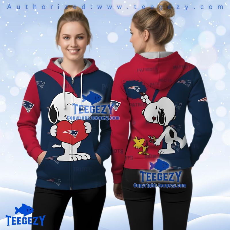 New England Patriots Snoopy Holding Heart Ugly Christmas 3D Hoodie